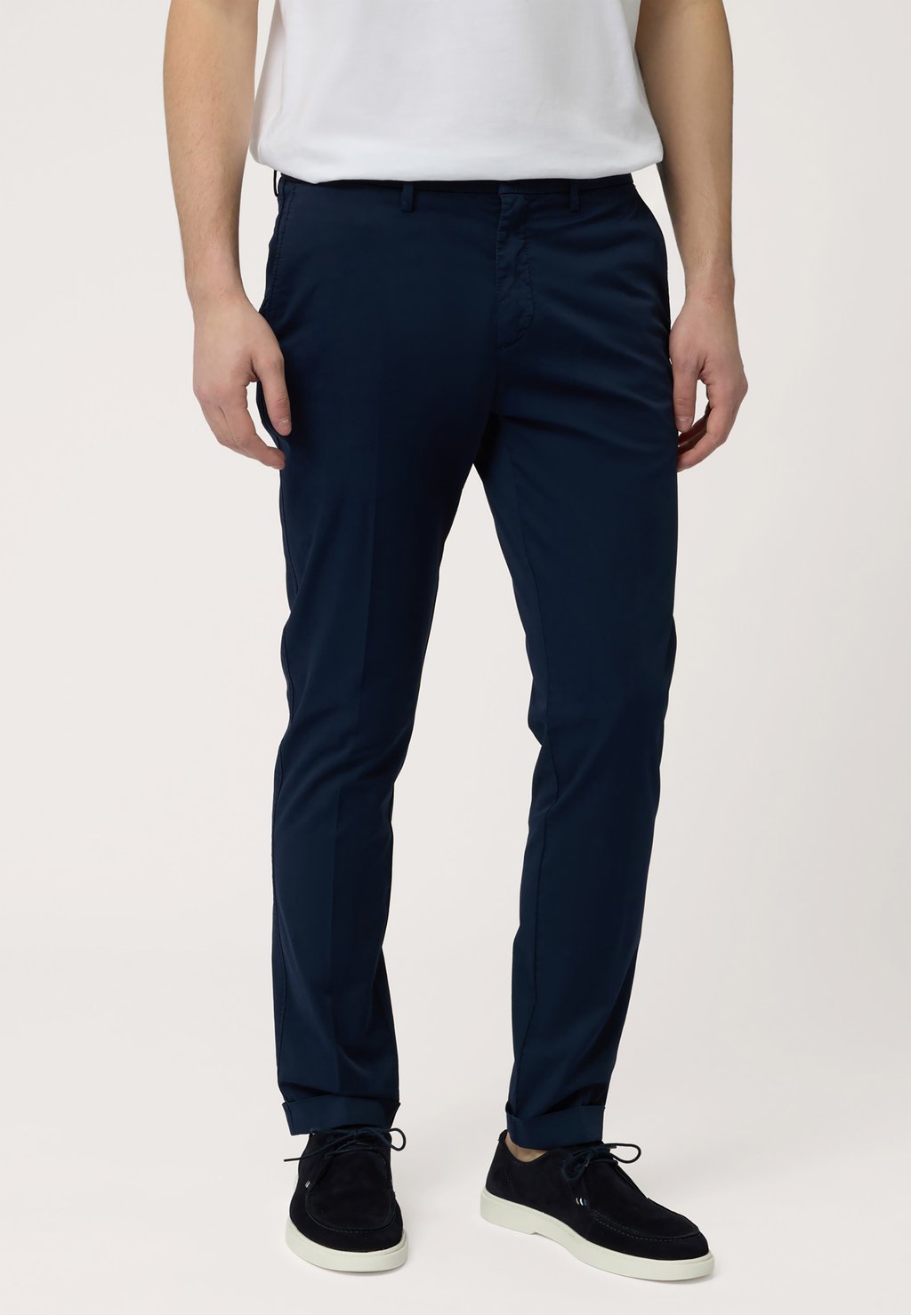 Чиносы Harmont & Blaine, темно-синий
Чиносы Harmont & Blaine, темно-синий