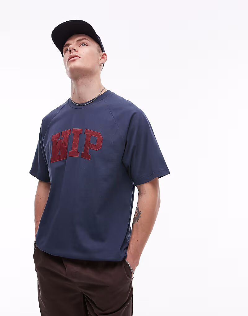 Футболка Carhartt WIP темно-синего цвета
Футболка Carhartt WIP темно-синего цвета