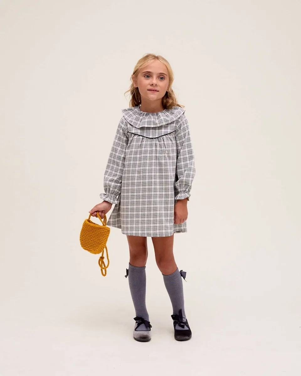Клетчатое детское платье Dadati, серый
Клетчатое детское платье Dadati, серый