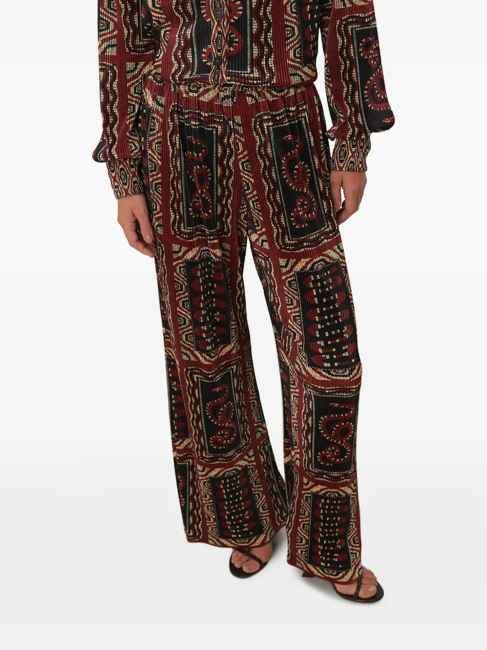 Плиссированные брюки с принтом Snake Scarves FARM Rio, черный
Плиссированные брюки с принтом Snake Scarves FARM Rio, черный