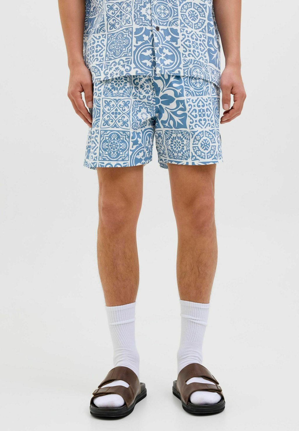 Шорты для плавания Jack & Jones, цвет Quiet Harbor
Шорты для плавания Jack & Jones, цвет Quiet Harbor