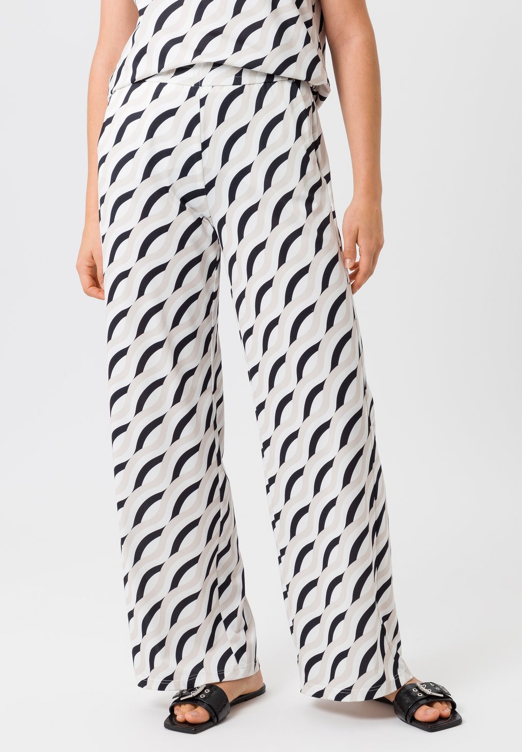 Брюки TUZZI, белый
Брюки TUZZI, белый