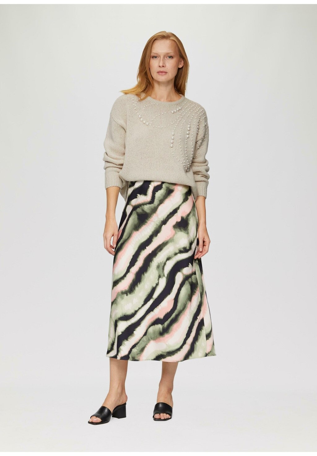 Джемпер MIT PERLEN s.Oliver BLACK LABEL, бежевый
Джемпер MIT PERLEN s.Oliver BLACK LABEL, бежевый