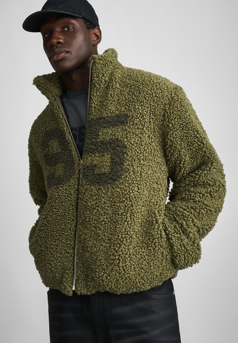 Флисовая куртка MISBHV Fleece jacket, Khaki
Флисовая куртка MISBHV Fleece jacket, Khaki