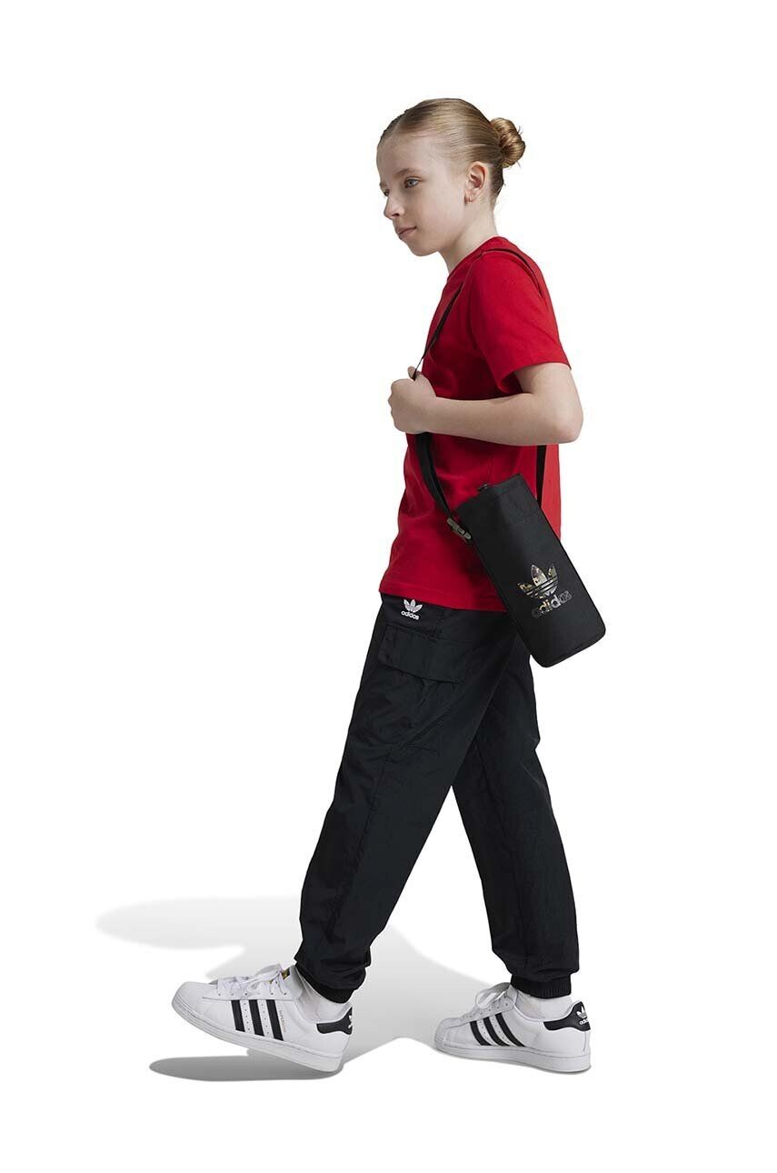 Детские брюки adidas Originals CARGO PANTS, черный
Детские брюки adidas Originals CARGO PANTS, черный