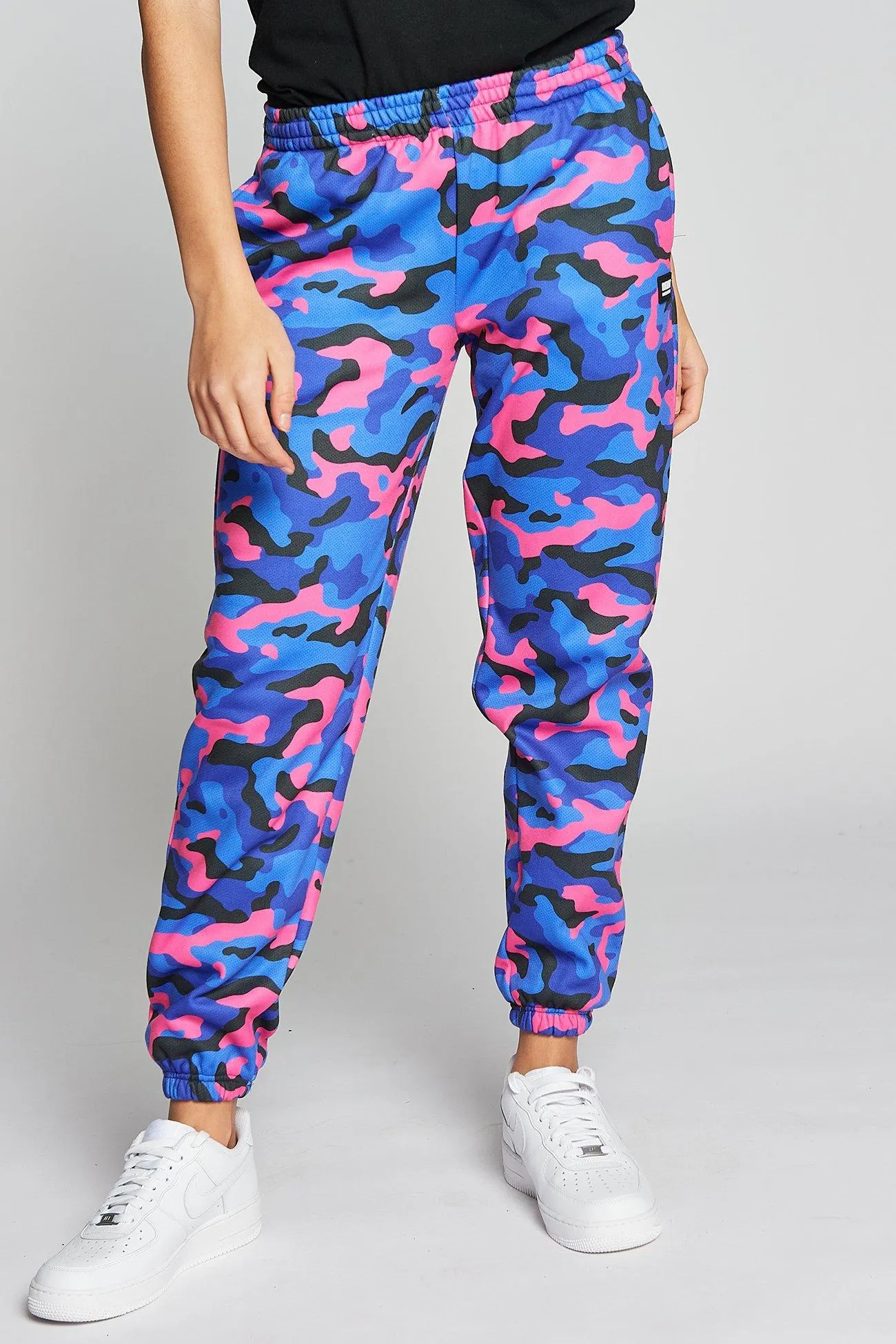 Джоггеры с камуфляжным принтом Twist Beat Girlz Club, розовый
Джоггеры с камуфляжным принтом Twist Beat Girlz Club, розовый