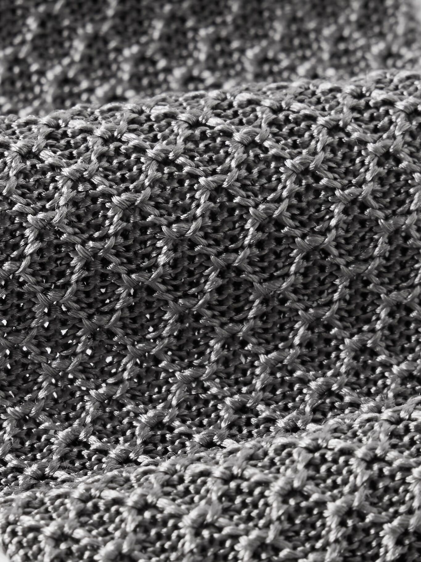 Галстук из шелковой ткани сотовой вязки 7 см MFPEN, серый
Галстук из шелковой ткани сотовой вязки 7 см MFPEN, серый