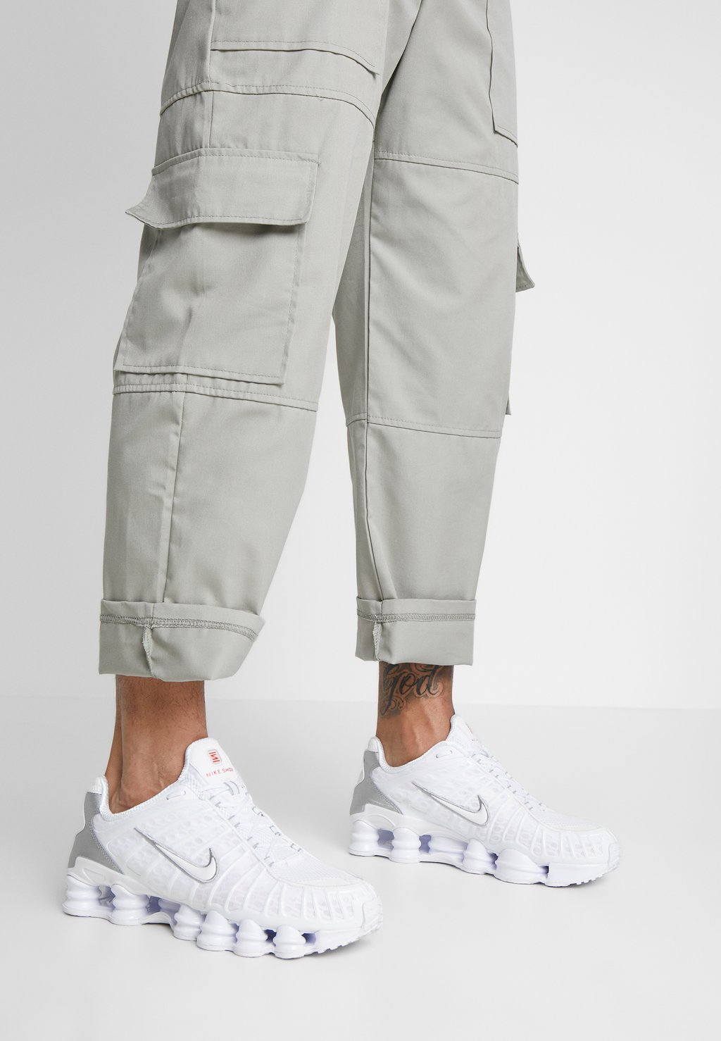 Кроссовки SHOX TL Nike Sportswear, белый
Кроссовки SHOX TL Nike Sportswear, белый