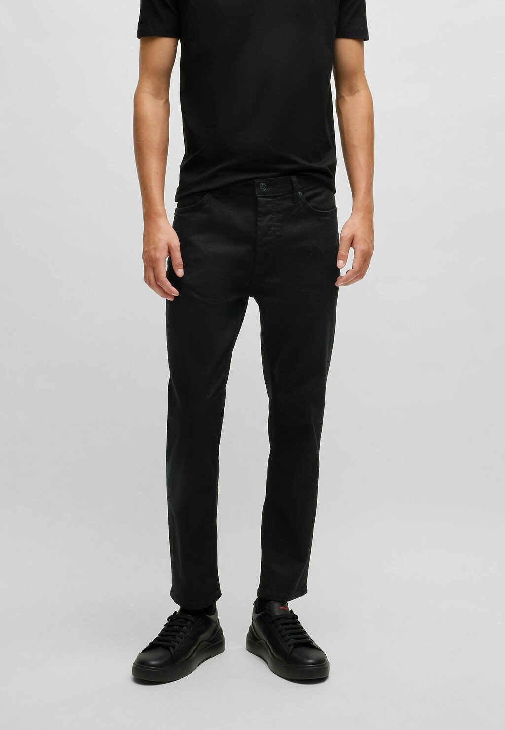 Джинсы прямого кроя HUGO, черный
Джинсы прямого кроя HUGO, черный