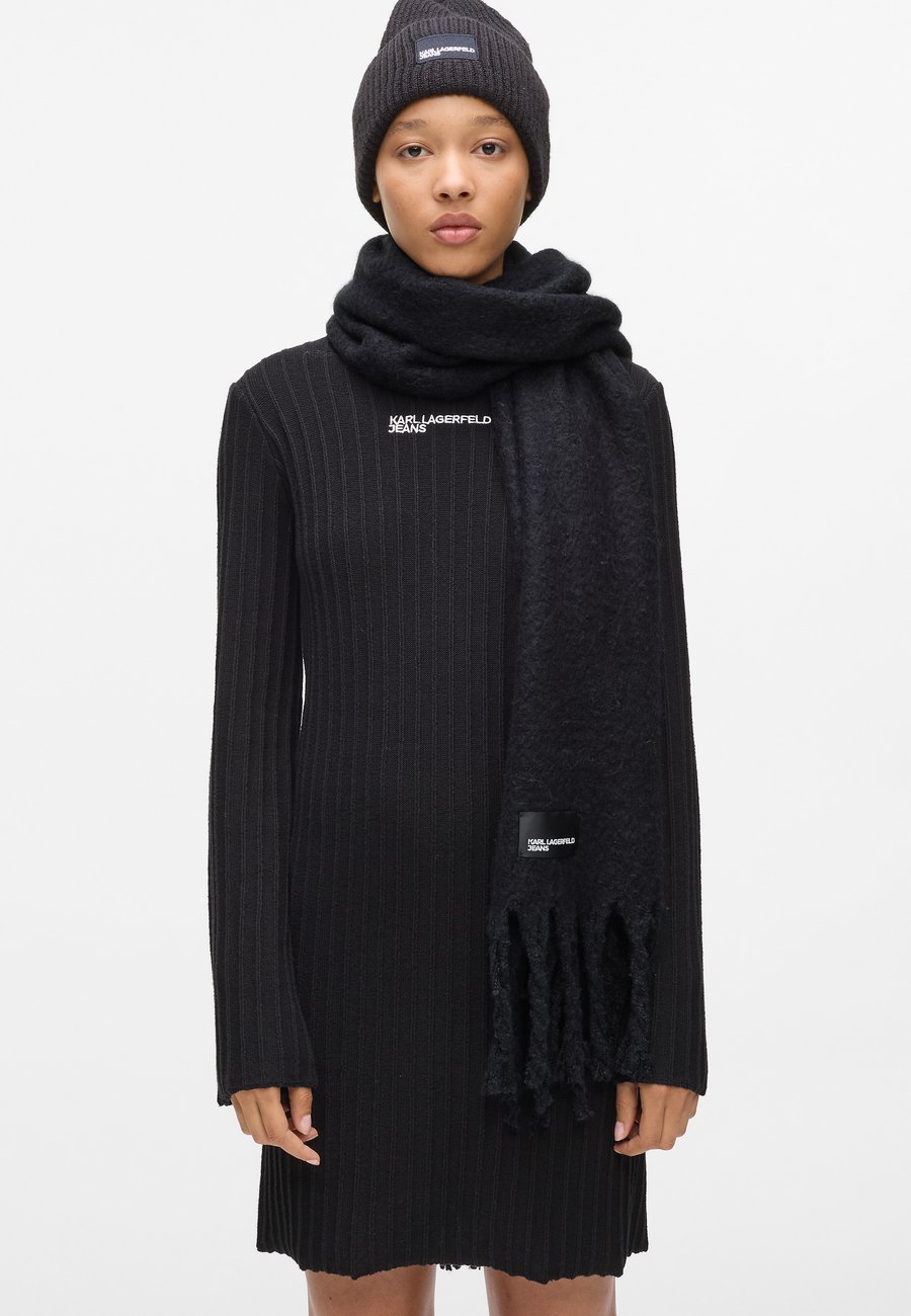 Шарф Karl Lagerfeld Jeans CHUNKY FURRY, Black
Шарф Karl Lagerfeld Jeans CHUNKY FURRY, Black