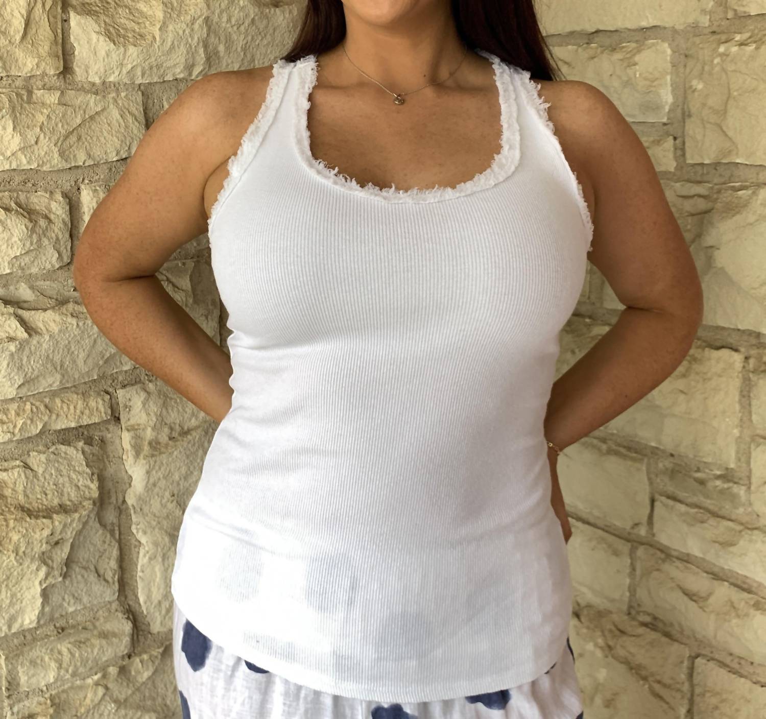 Топ-борцовка с отделкой из пайеток белого цвета Look Mode USA
Топ-борцовка с отделкой из пайеток белого цвета Look Mode USA