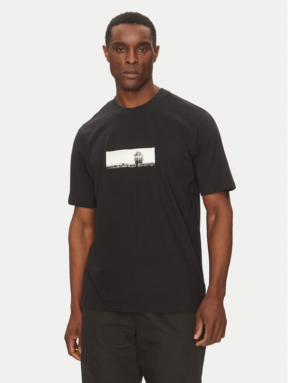 Футболка свободного кроя Pacer Photo 12273775 Jack&Jones, черный
Футболка свободного кроя Pacer Photo 12273775 Jack&Jones, черный