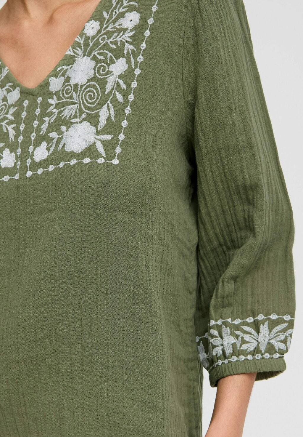 Блуза BYICOLET VNECK b.young, цвет Four Leaf Clover Mix
Блуза BYICOLET VNECK b.young, цвет Four Leaf Clover Mix