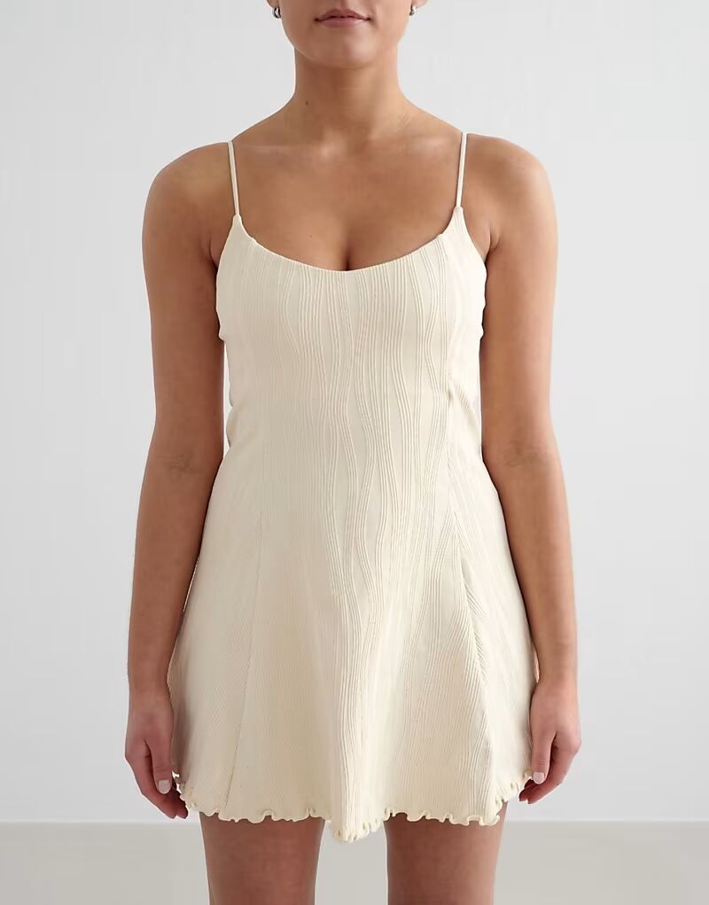 Платье-тюльпан Aim'n Almond белого цвета миндально-белого цвета
Платье-тюльпан Aim'n Almond белого цвета миндально-белого цвета