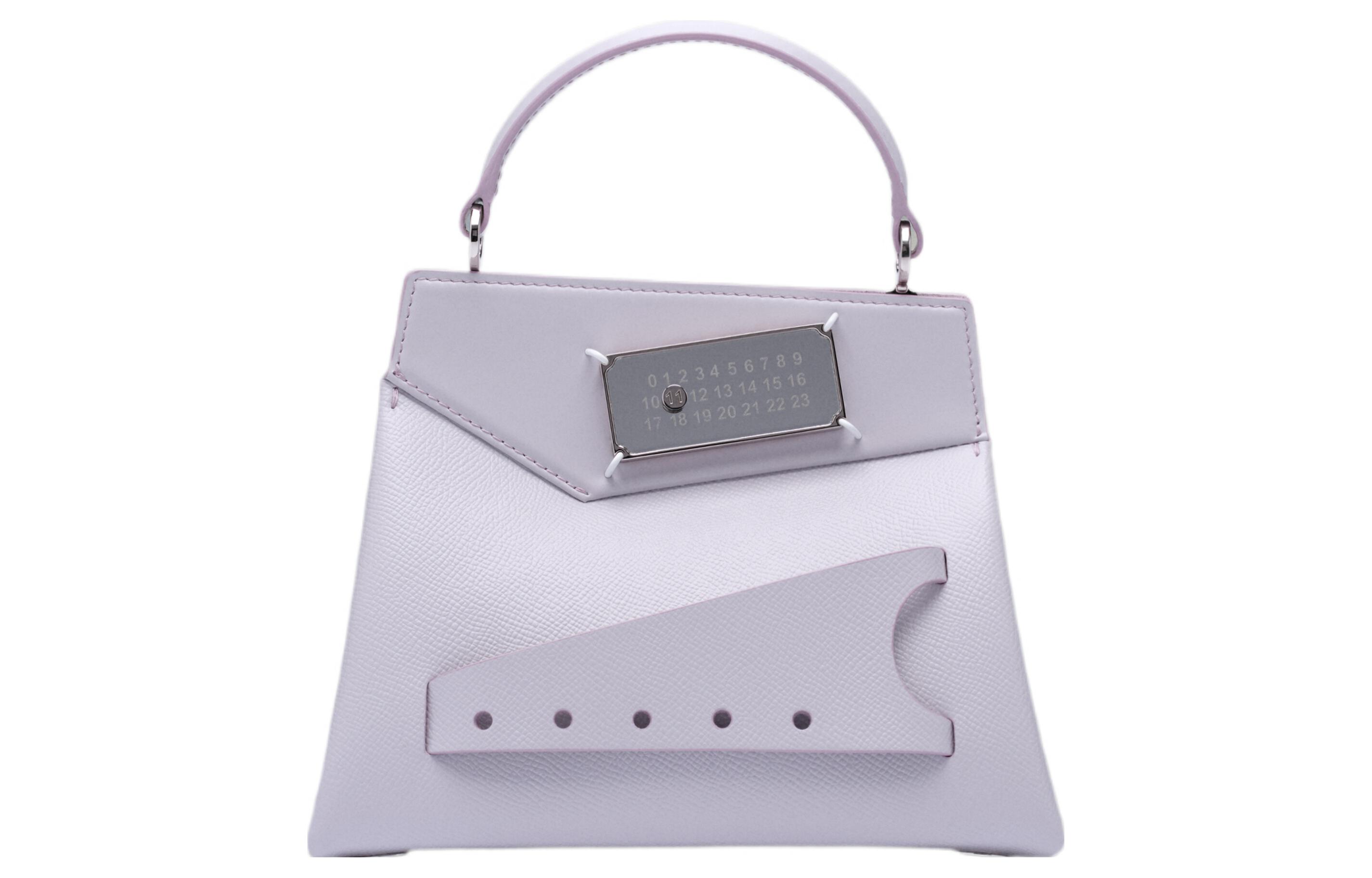 Maison Margiela Маленькая женская сумка из телячьей кожи фиолетового цвета
Maison Margiela Маленькая женская сумка из телячьей кожи фиолетового цвета