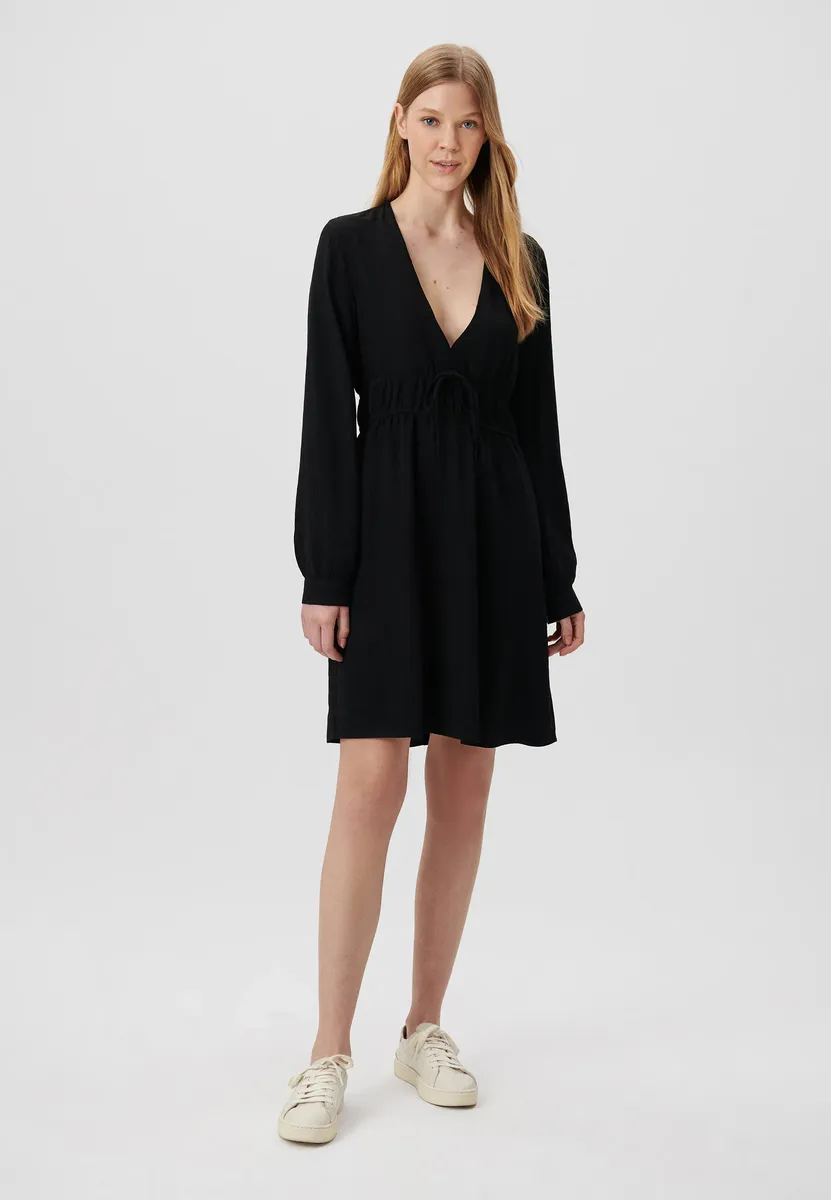 Мини-платье Mavi "MINI WOVEN DRESS", короткое платье, черный
Мини-платье Mavi "MINI WOVEN DRESS", короткое платье, черный