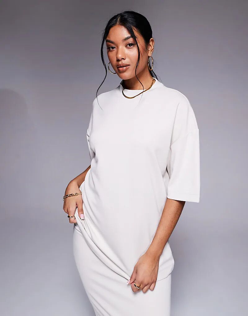 Футболка River Island свободного кроя кремового цвета
Футболка River Island свободного кроя кремового цвета