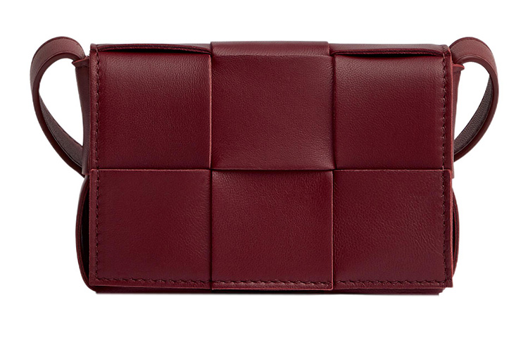 Мини-кроссбоди Candy Cassette Intreccio Bordeaux Bottega Veneta
Мини-кроссбоди Candy Cassette Intreccio Bordeaux Bottega Veneta
