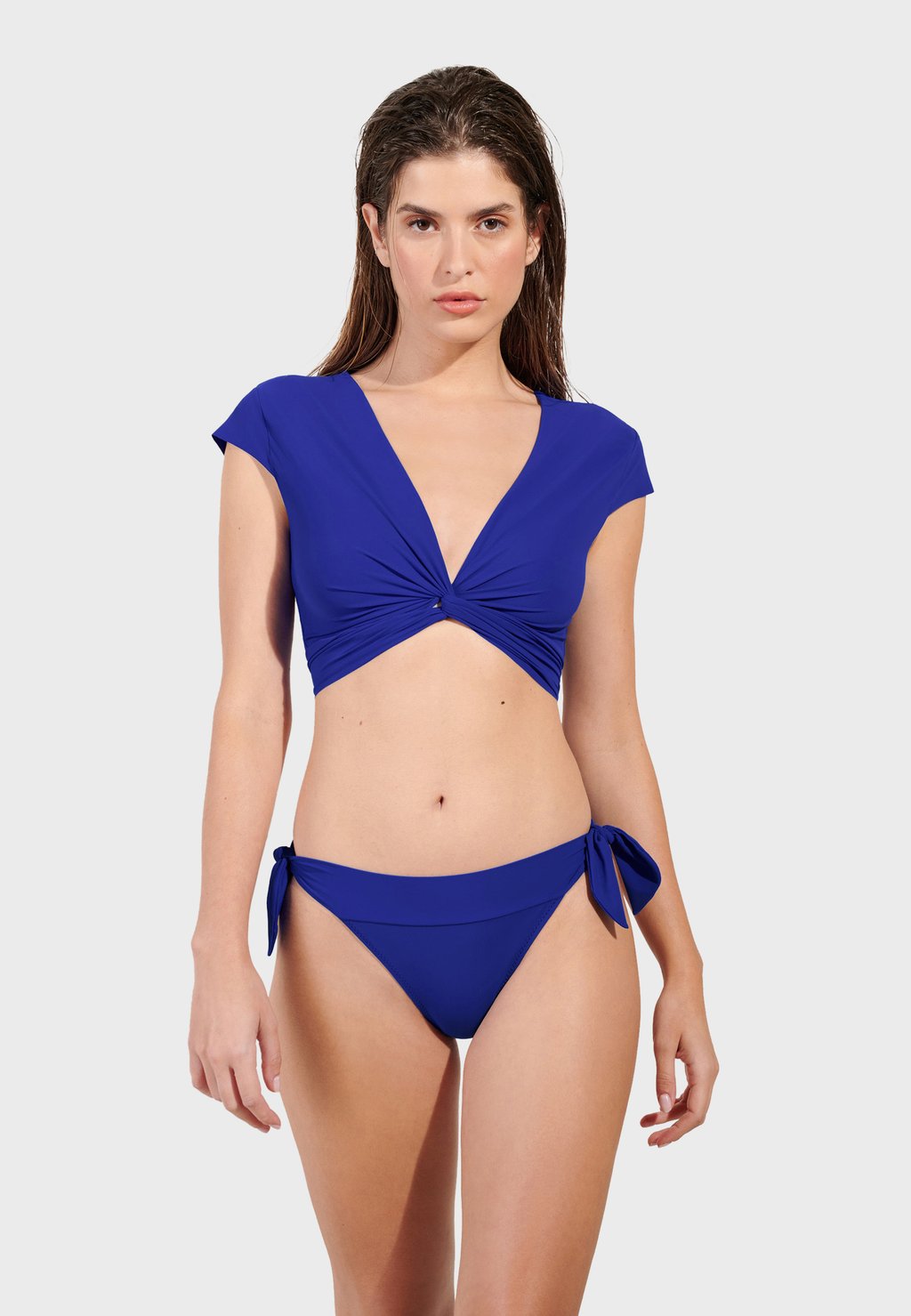 Верх бикини TAKO Pain de Sucre, металлик синий
Верх бикини TAKO Pain de Sucre, металлик синий