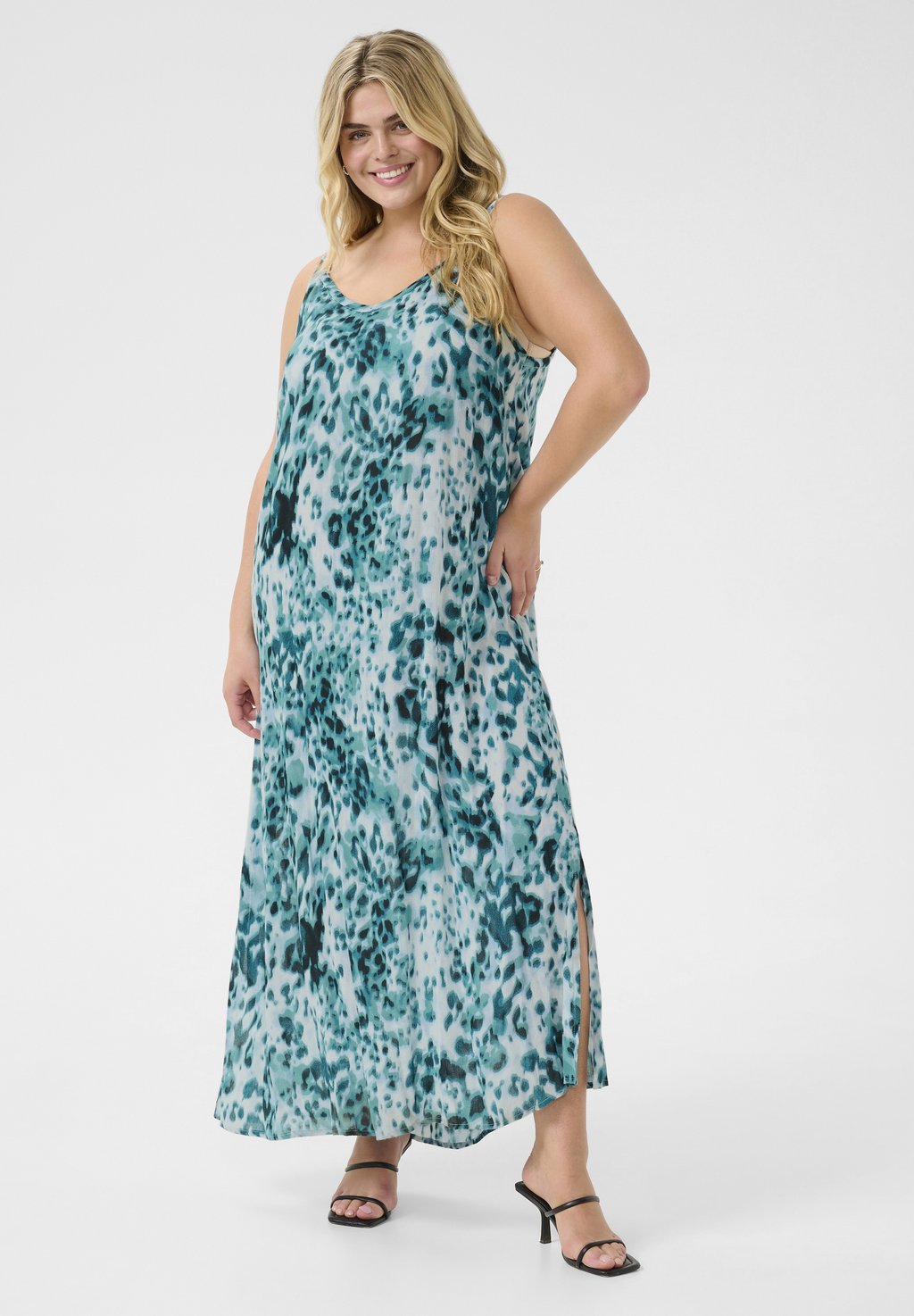 Платье макси JULIA AMI STRAP Kaffe Curve, цвет Teal Leopard Print
Платье макси JULIA AMI STRAP Kaffe Curve, цвет Teal Leopard Print