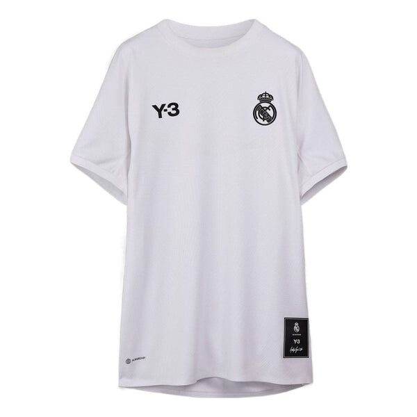 Футболка и 3 футболка Real Madrid 120th anniversary pre match Adidas, белый 
Футболка и 3 футболка Real Madrid 120th anniversary pre match Adidas, белый
