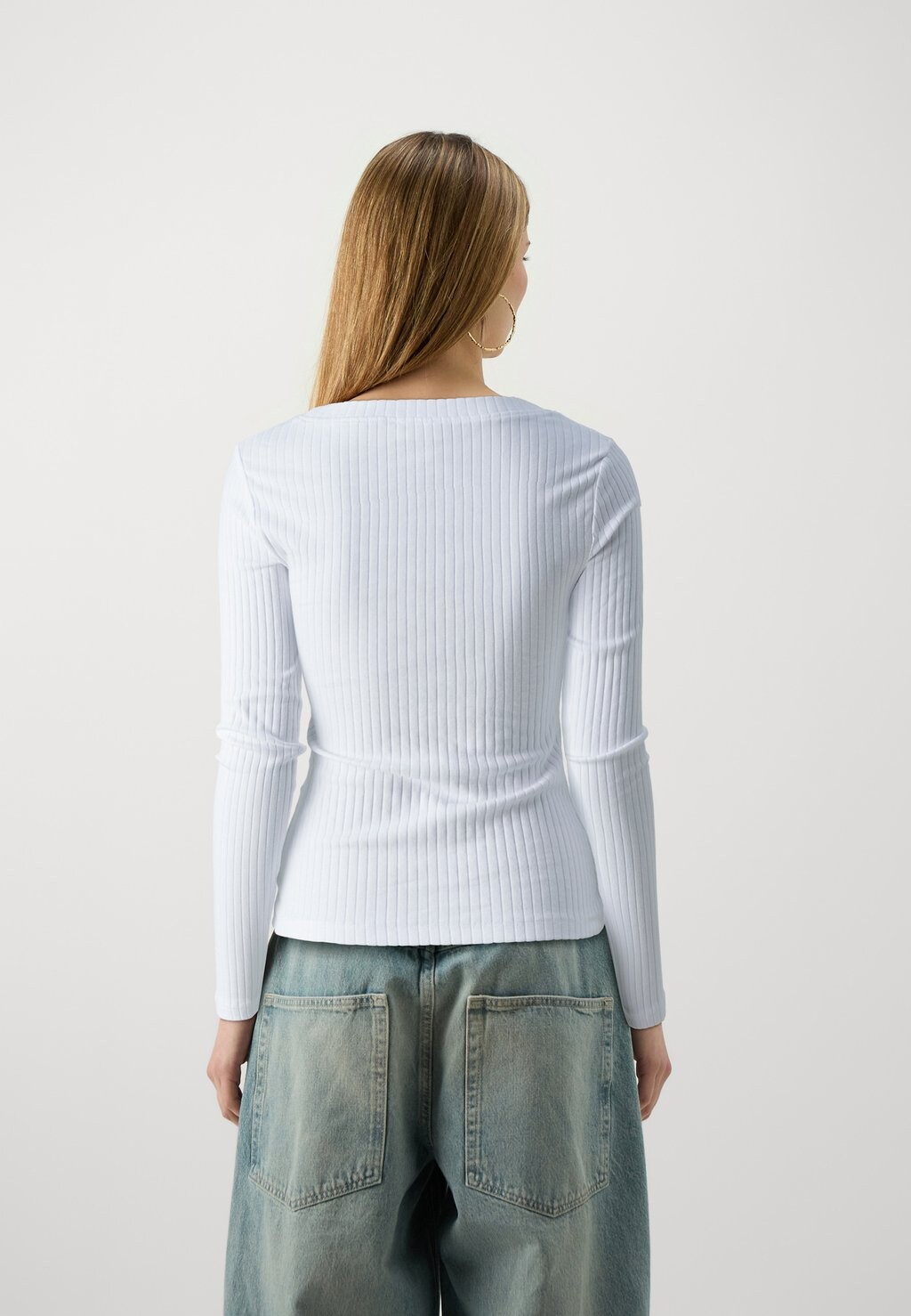 Топ с длинными рукавами Even&Odd, белый
Топ с длинными рукавами Even&Odd, белый