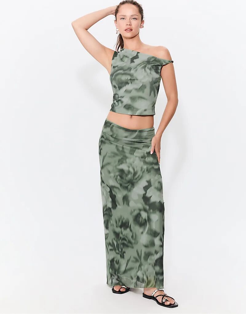 Юбка миди Stradivarius Printed из тюля цвета хаки
Юбка миди Stradivarius Printed из тюля цвета хаки