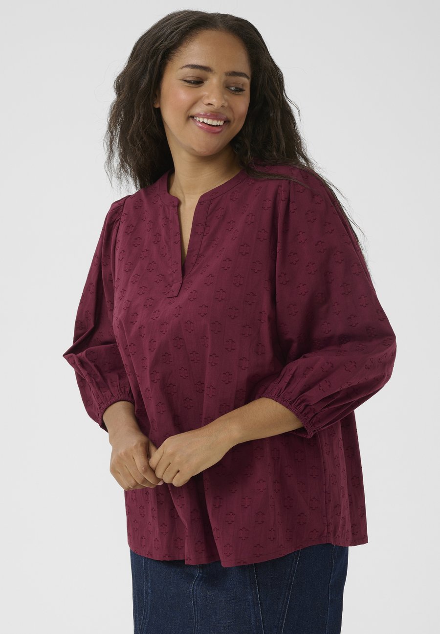 Блуза Kaffe Curve LOULOU, Windsor Wine/Dark Red
Блуза Kaffe Curve LOULOU, Windsor Wine/Dark Red