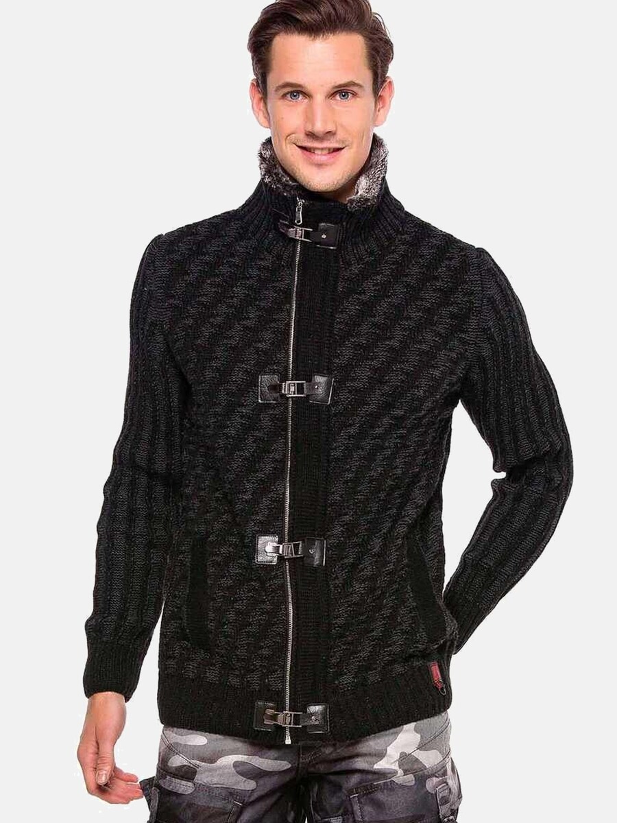 Вязаный кардиган CIPO & BAXX, антрацит
Вязаный кардиган CIPO & BAXX, антрацит