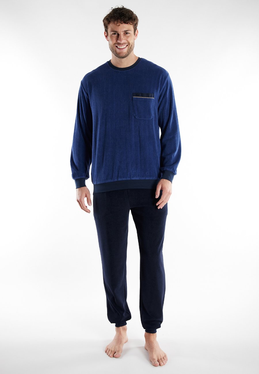 Пижамный комплект Götzburg SET, Blau Mittel Uni/Blue
Пижамный комплект Götzburg SET, Blau Mittel Uni/Blue