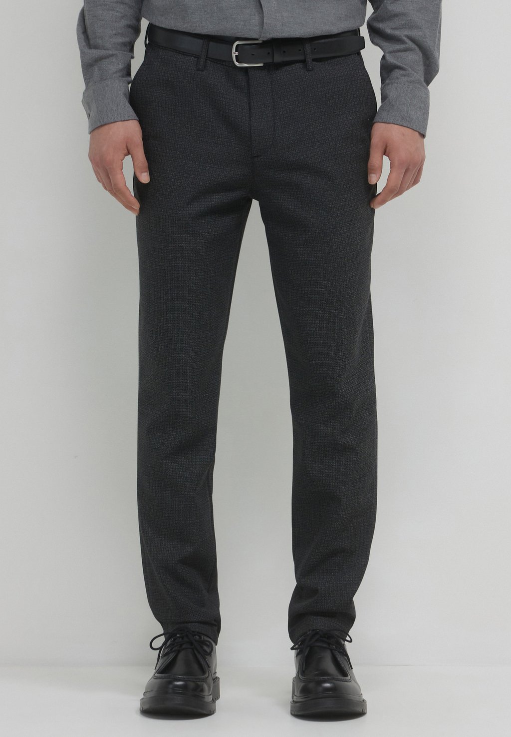 Чиносы MELANGE Calliope, темно-серый
Чиносы MELANGE Calliope, темно-серый