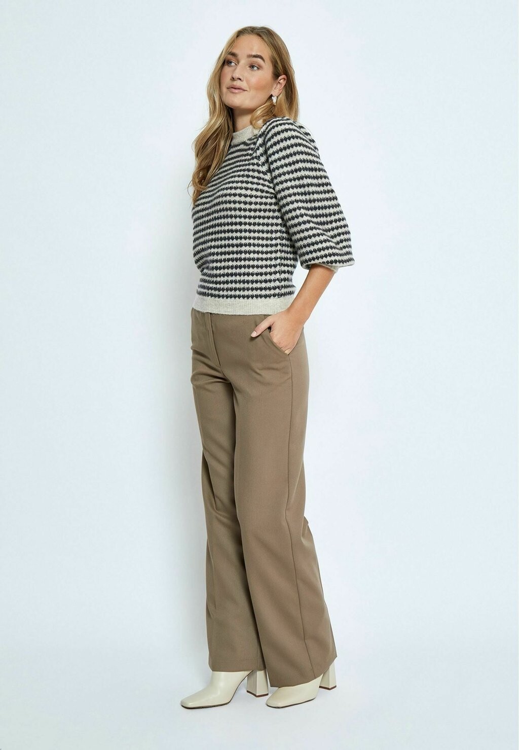 Джемпер 3/4 SLEEVE STRIPED PEPPERCORN, белый
Джемпер 3/4 SLEEVE STRIPED PEPPERCORN, белый