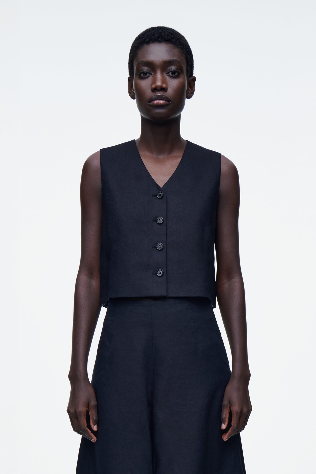 Короткий жилет из льна COS, темно-синий
Короткий жилет из льна COS, темно-синий