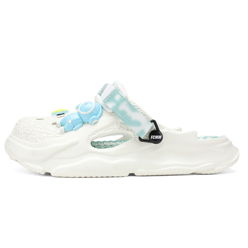 FCMM Клоги унисекс черные, цвет Black
FCMM Клоги унисекс черные, цвет Black