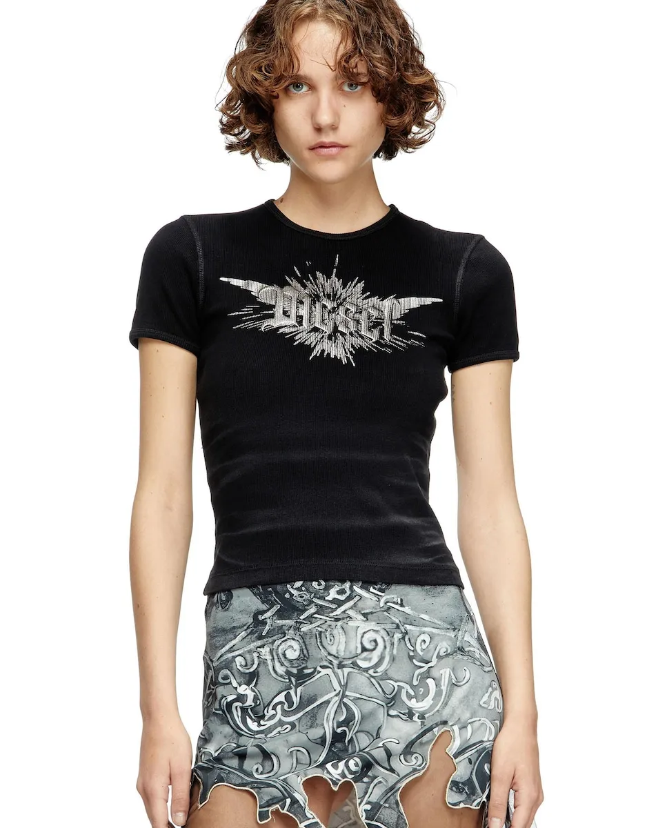 Женская футболка DIESEL с коротким рукавом и принтом спереди Diesel, черный
Женская футболка DIESEL с коротким рукавом и принтом спереди Diesel, черный