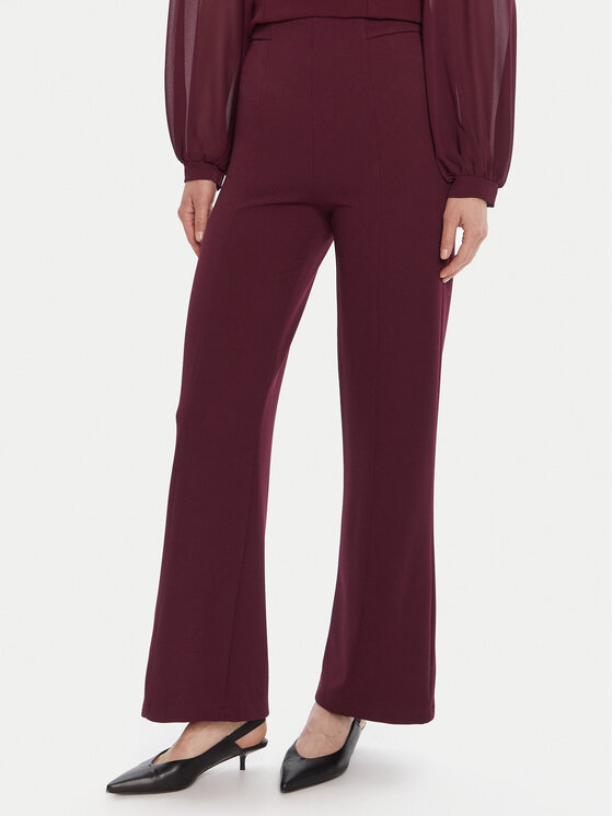 Брюки из ткани regular fit CFC0125304003 Rinascimento, красный
Брюки из ткани regular fit CFC0125304003 Rinascimento, красный