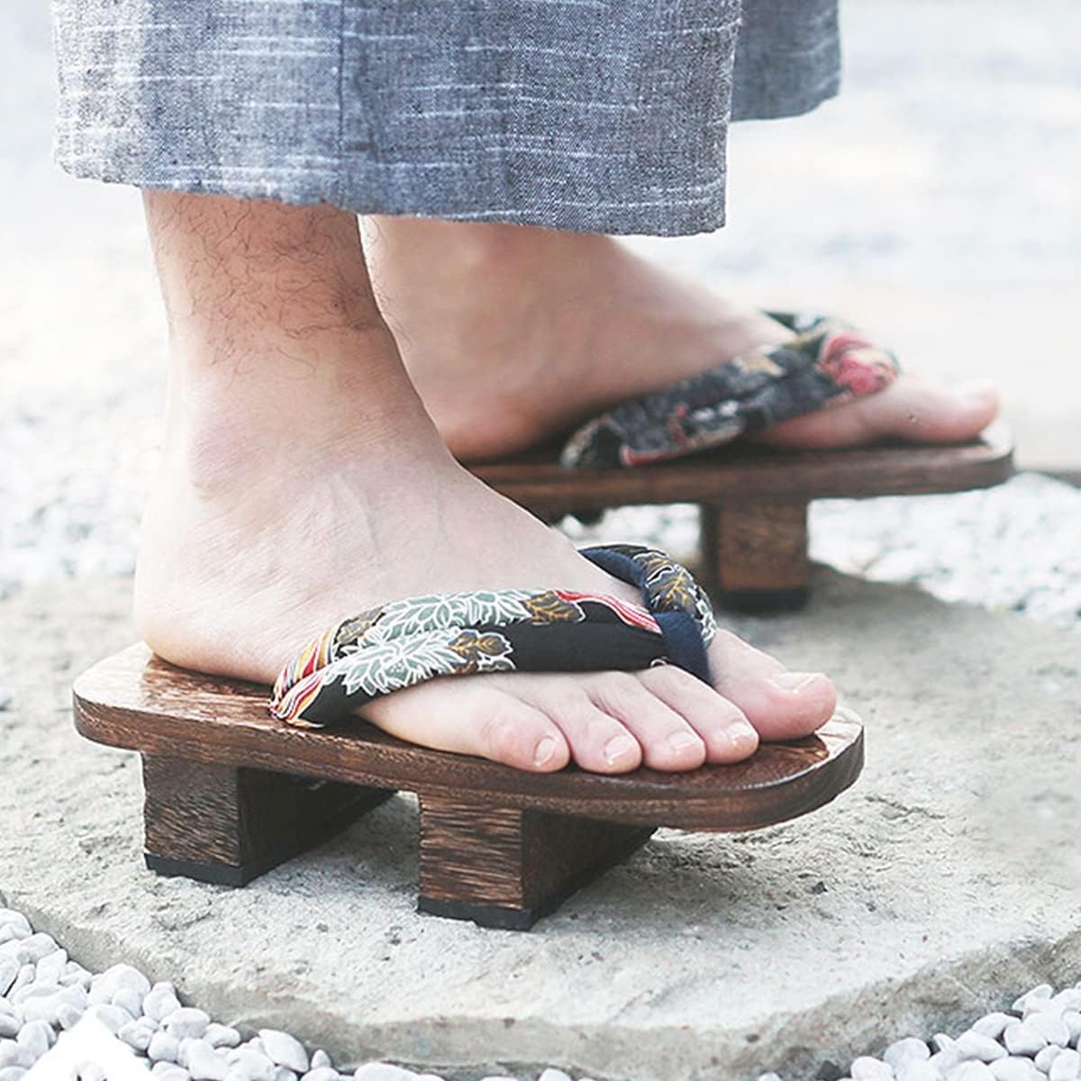 Традиционные японские тапочки, деревянные сабо-сандалии гета, домашние и тапочки для женщин и мужчин, туфли на высоком каблуке Tucy, EUR36-37 A
Традиционные японские тапочки, деревянные сабо-сандалии гета, домашние и тапочки для женщин и мужчин, туфли на высоком каблуке Tucy, EUR36-37 A