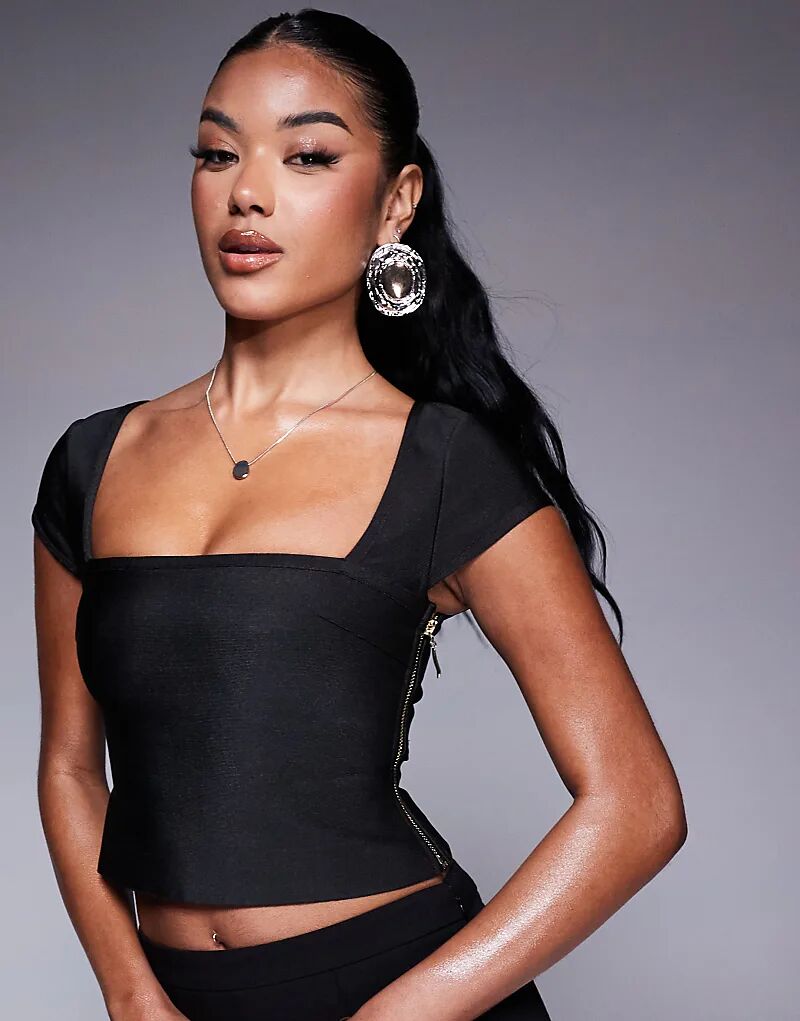 Топ с рукавами-крылышками и квадратным вырезом черного цвета ASOS DESIGN
Топ с рукавами-крылышками и квадратным вырезом черного цвета ASOS DESIGN