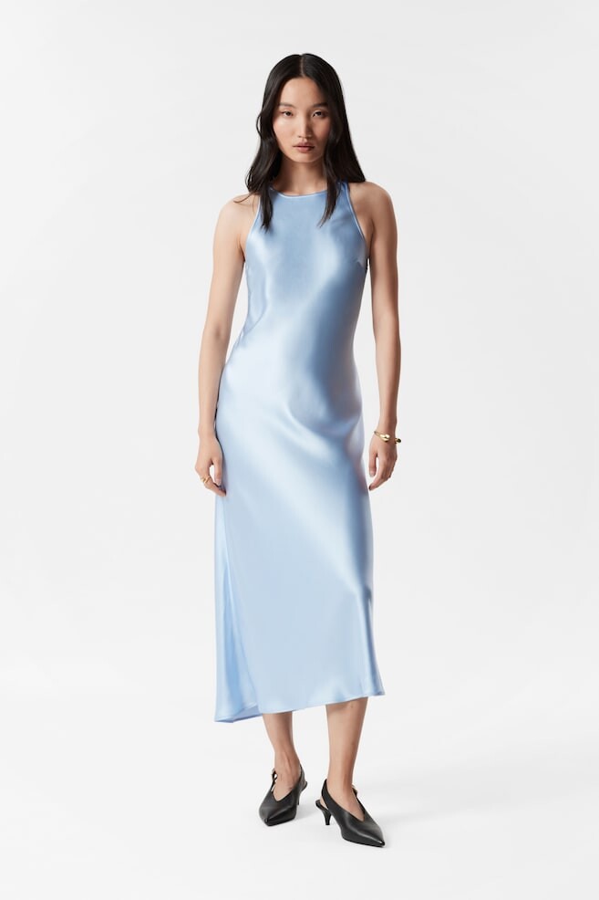 Атласное платье миди без рукавов & Other Stories, голубой
Атласное платье миди без рукавов & Other Stories, голубой