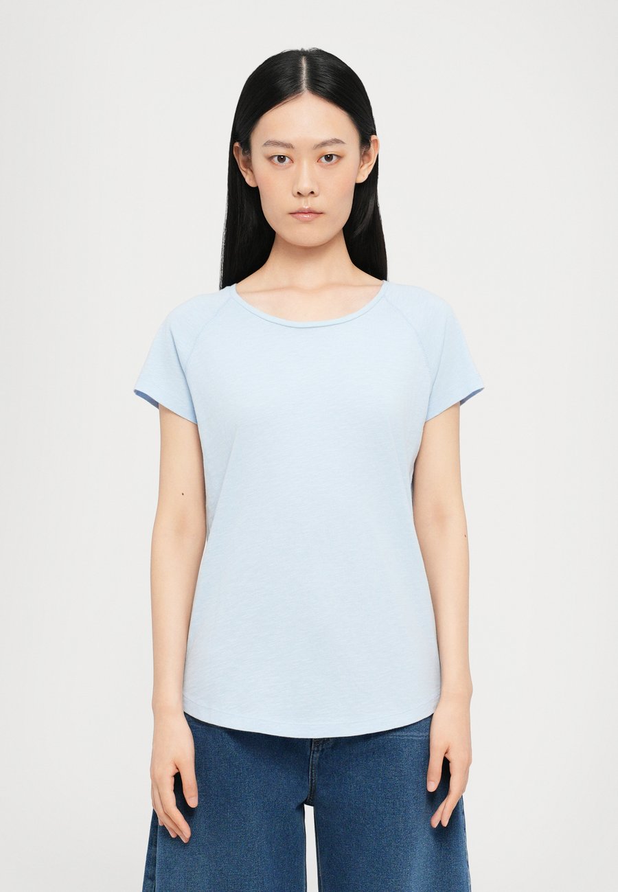 Футболка CLOSED RAGLAN, Powder Blue/Light Blue, Синий, Футболка CLOSED RAGLAN, Powder Blue/Light Blue
Футболка CLOSED RAGLAN, Powder Blue/Light Blue, Синий, Футболка CLOSED RAGLAN, Powder Blue/Light Blue