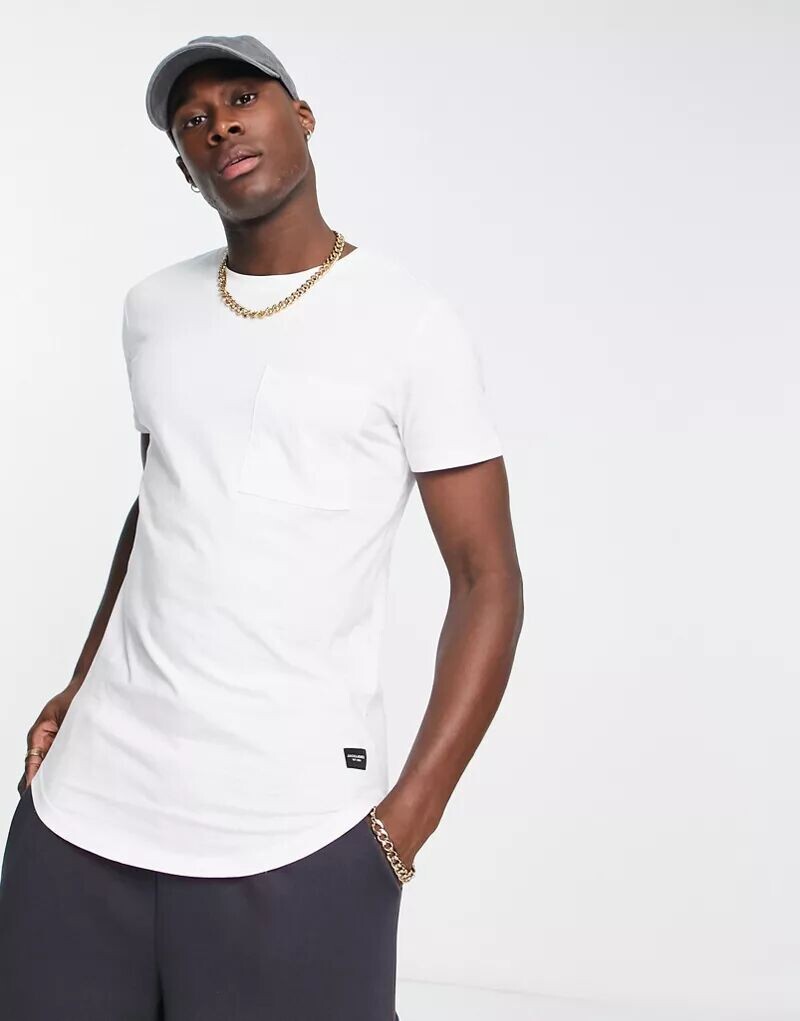 Белая удлиненная футболка с закругленным краем и карманом Jack & Jones Essentials
Белая удлиненная футболка с закругленным краем и карманом Jack & Jones Essentials