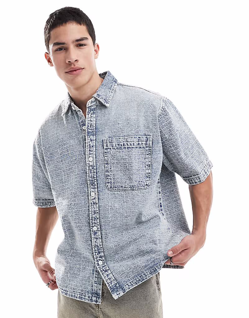 Рубашка Pull&Bear из фактурного денима в клетку синего цвета
Рубашка Pull&Bear из фактурного денима в клетку синего цвета