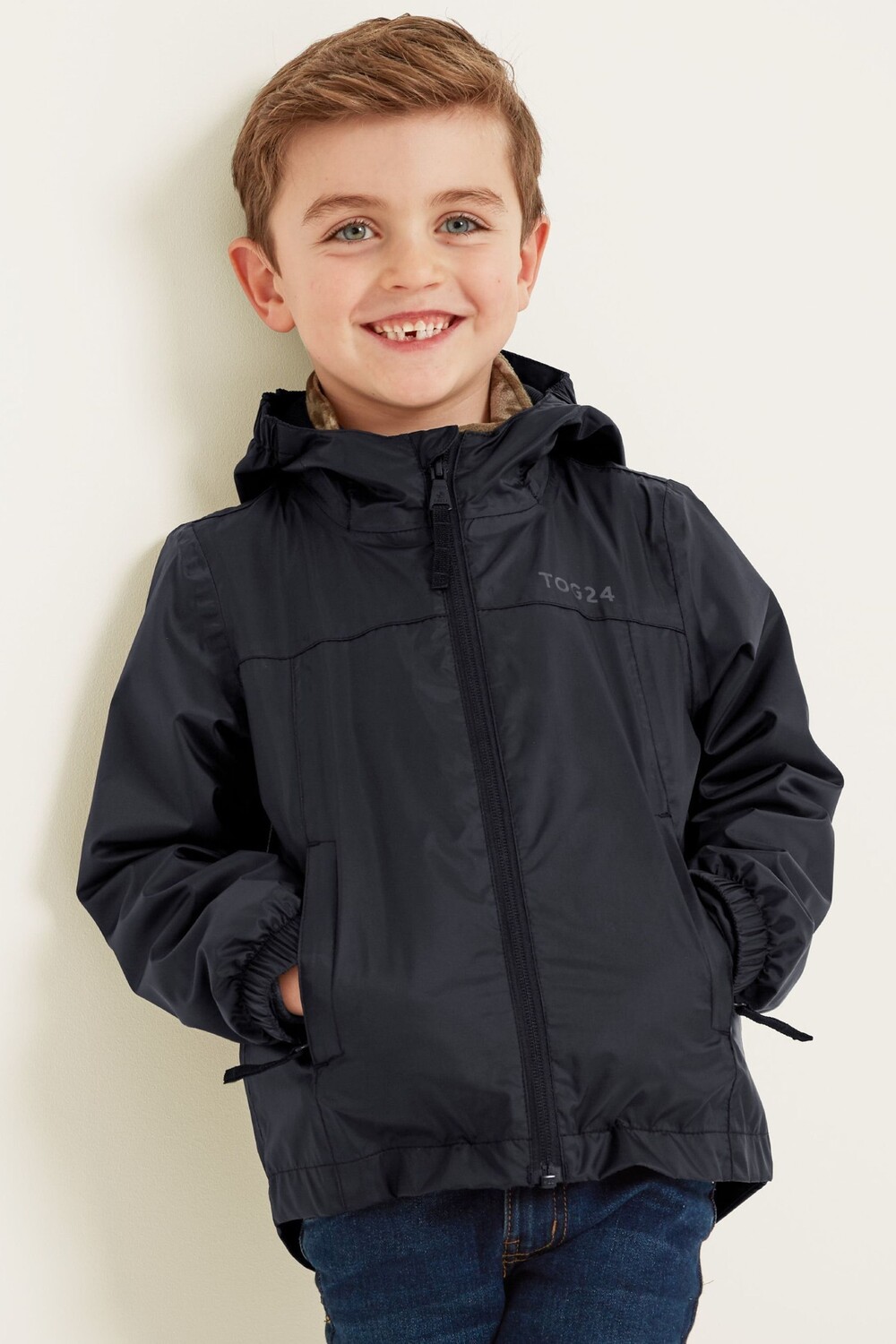 Зелено- водонепроницаемая куртка-копли Tog 24, черный
Зелено- водонепроницаемая куртка-копли Tog 24, черный