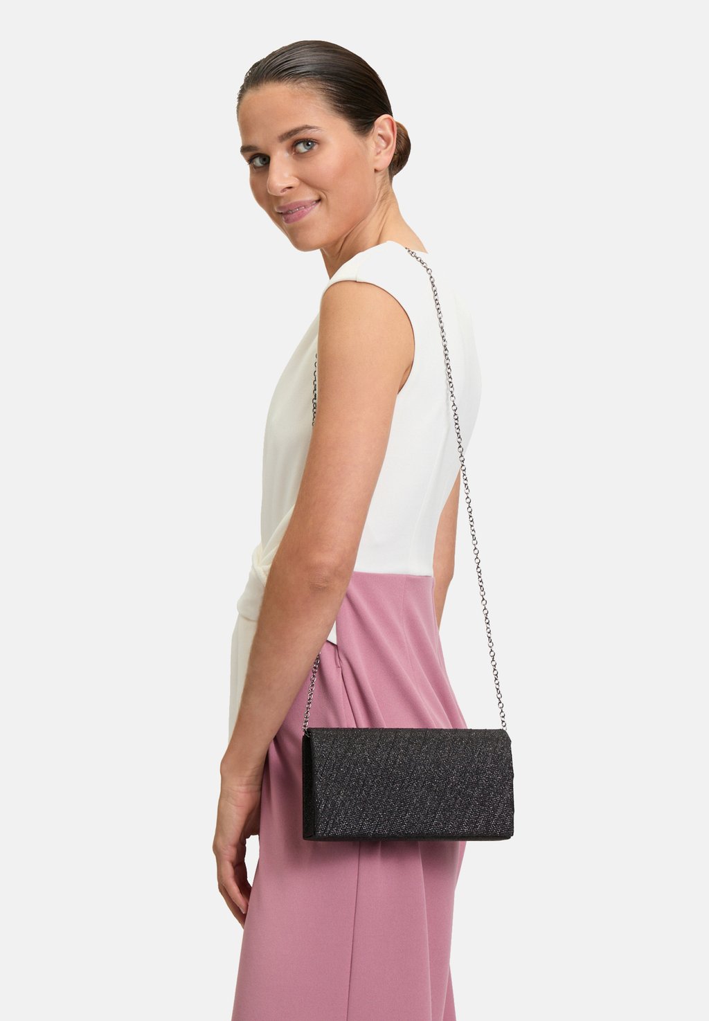 Клатч IM GLITZER-LOOK Vera Mont, черный
Клатч IM GLITZER-LOOK Vera Mont, черный