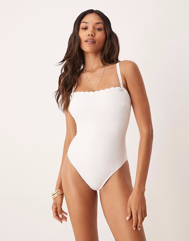 Купальник Peek & Beau с текстурированными точками белого цвета
Купальник Peek & Beau с текстурированными точками белого цвета