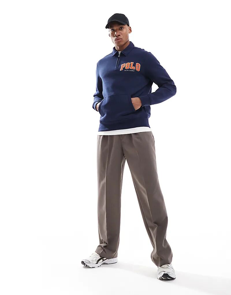 Свитшот из шенили с аппликацией на молнии из флиса в темно-синем цвете Polo Ralph Lauren
Свитшот из шенили с аппликацией на молнии из флиса в темно-синем цвете Polo Ralph Lauren