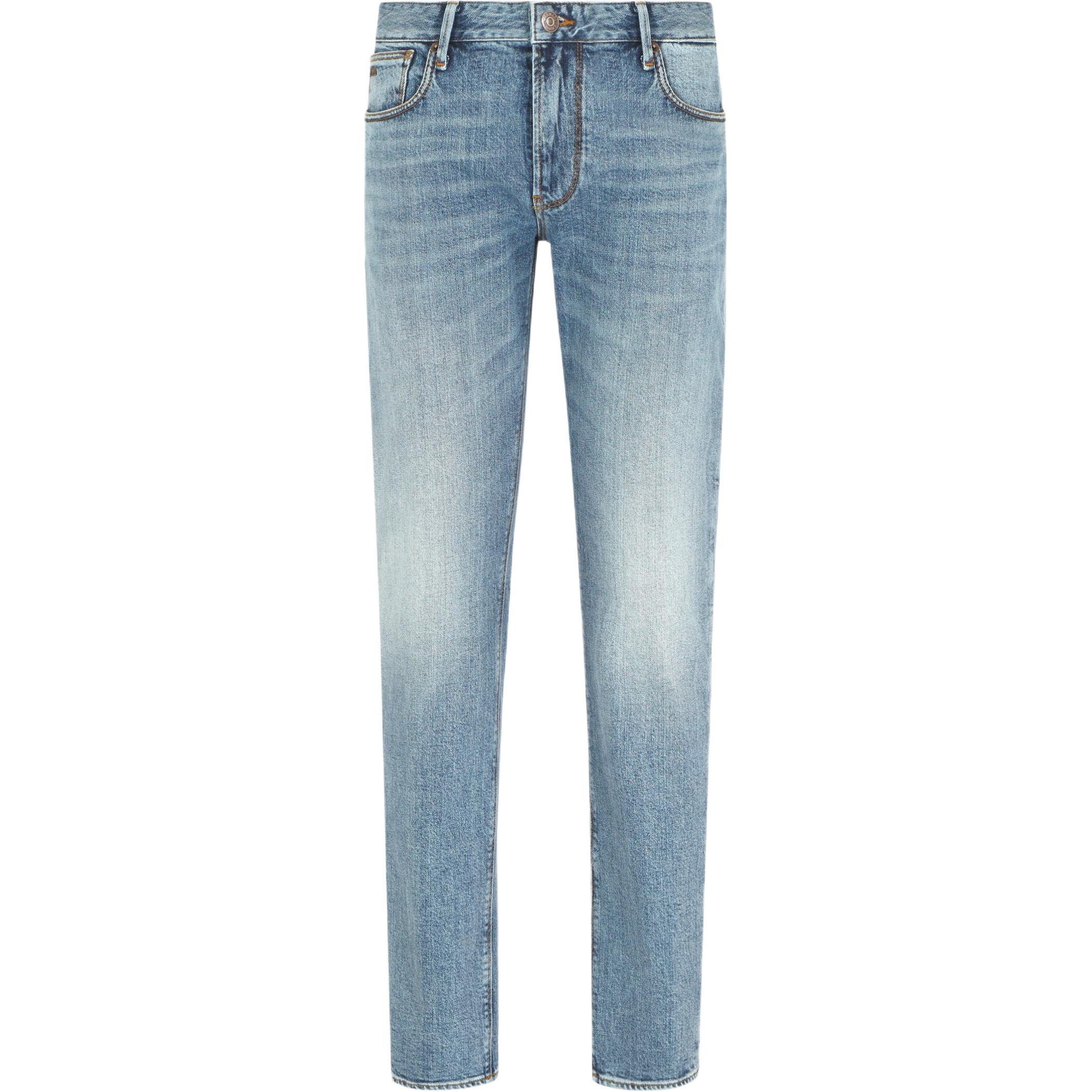 EMPORIO ARMANI Джинсы мужские светло-голубые
EMPORIO ARMANI Джинсы мужские светло-голубые