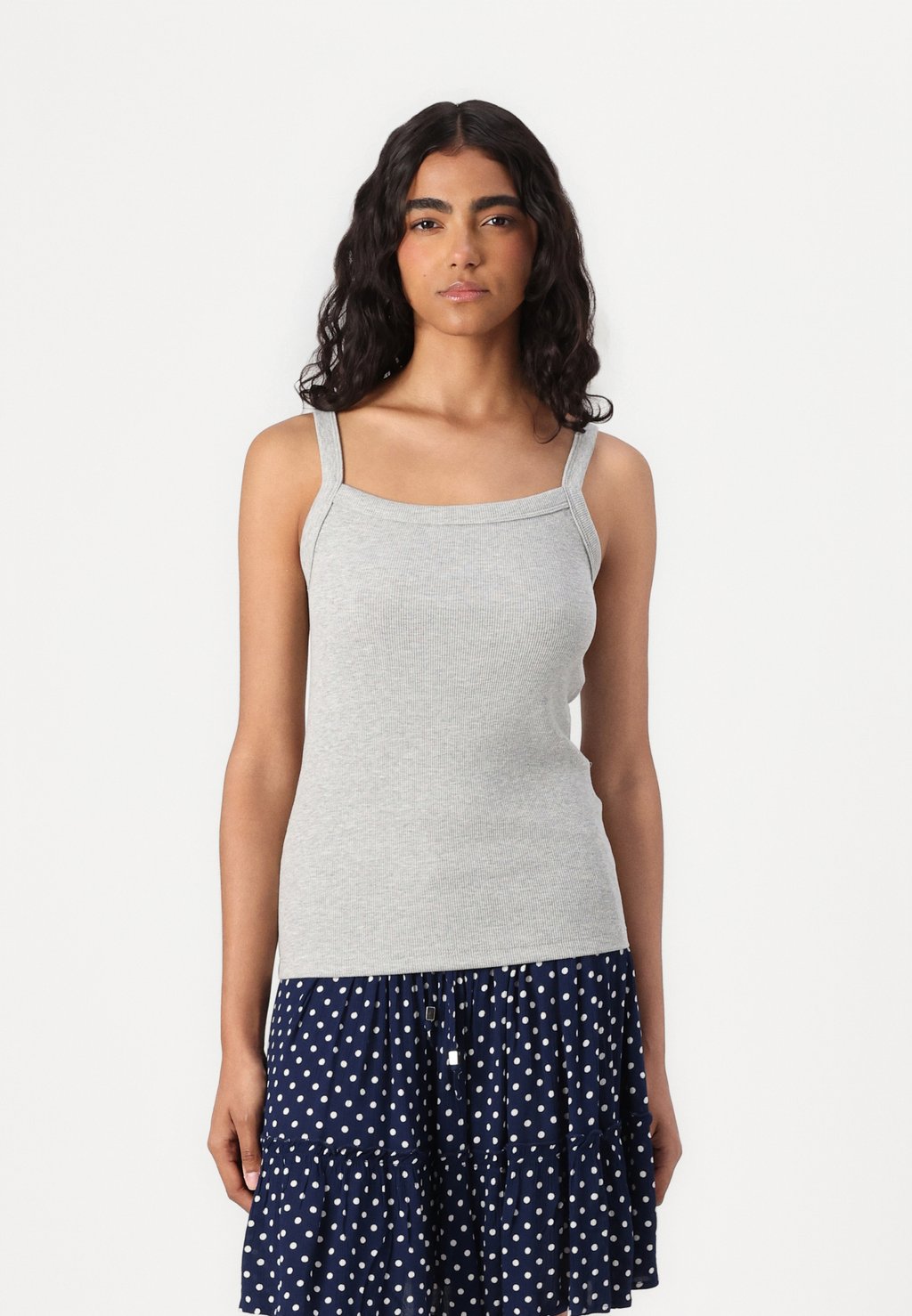 Топ ONLVIRA ONLY, светло-серый
Топ ONLVIRA ONLY, светло-серый