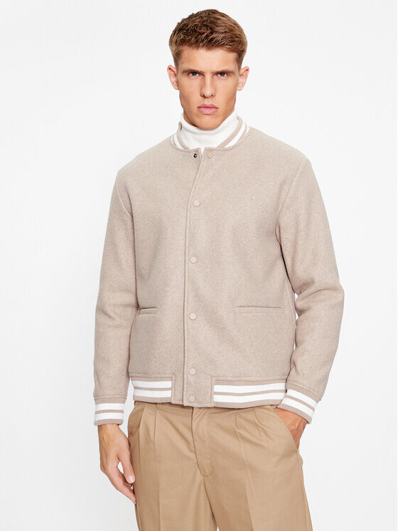 Бомбер стандартного кроя Only & Sons, бежевый
Бомбер стандартного кроя Only & Sons, бежевый