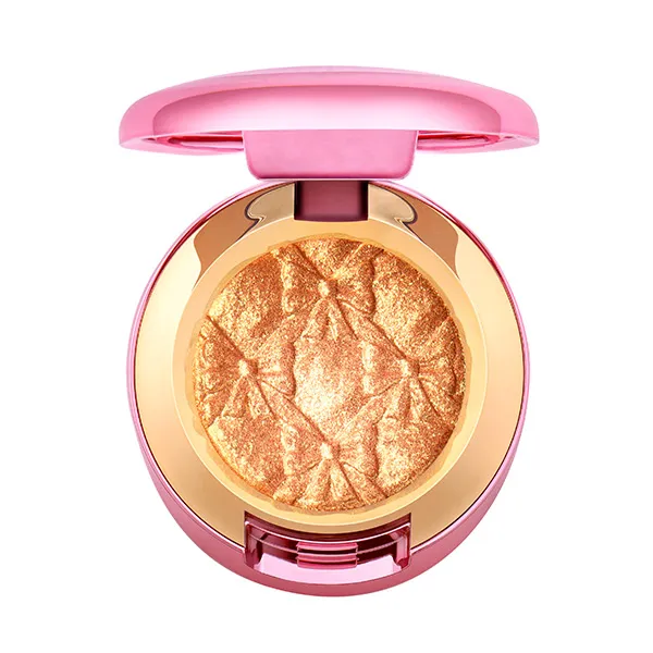 Тени для век, выпущенные ограниченным тиражом Prisma Defiance Eyeshadow Mac Cosmetics, цвет don't burst my bubbly
Тени для век, выпущенные ограниченным тиражом Prisma Defiance Eyeshadow Mac Cosmetics, цвет don't burst my bubbly